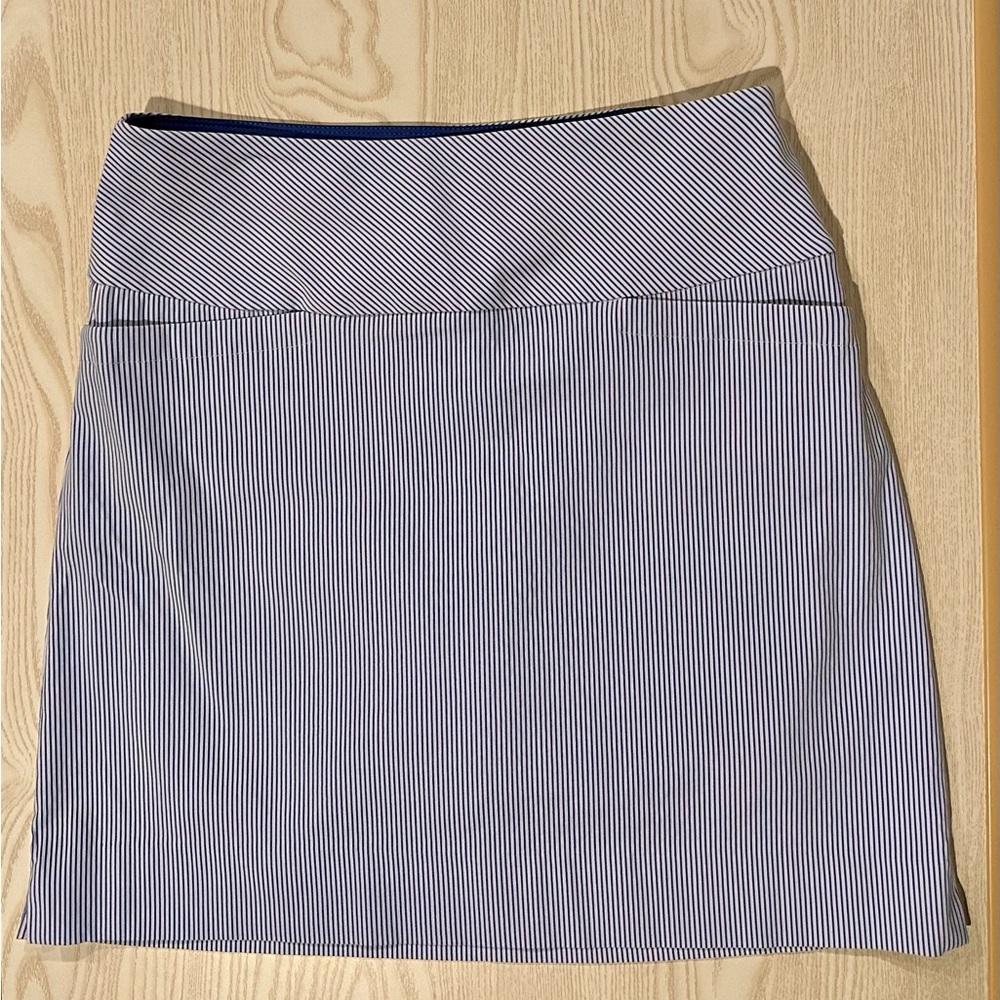 S. C. and Co. Pickleball Skort Blue White Stripe Seersucker 2 Side Pockets S